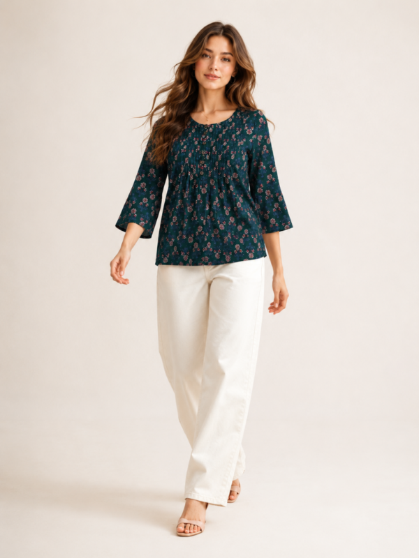 3 (4) Women’s Ivory Printed Tops